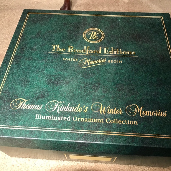Thomas Kinkade Winter Memories 24 Illuminated Christmas Village Ornaments 2001 - Picture 1 of 8